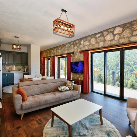 Private Oliver With View Ideal Spot For A Honeymoon Or Romantic Trip فاراليا