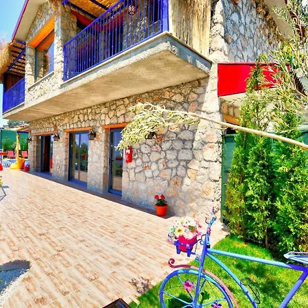 Private Oliver With View Ideal Spot For A Honeymoon Or Romantic Trip فيلة
